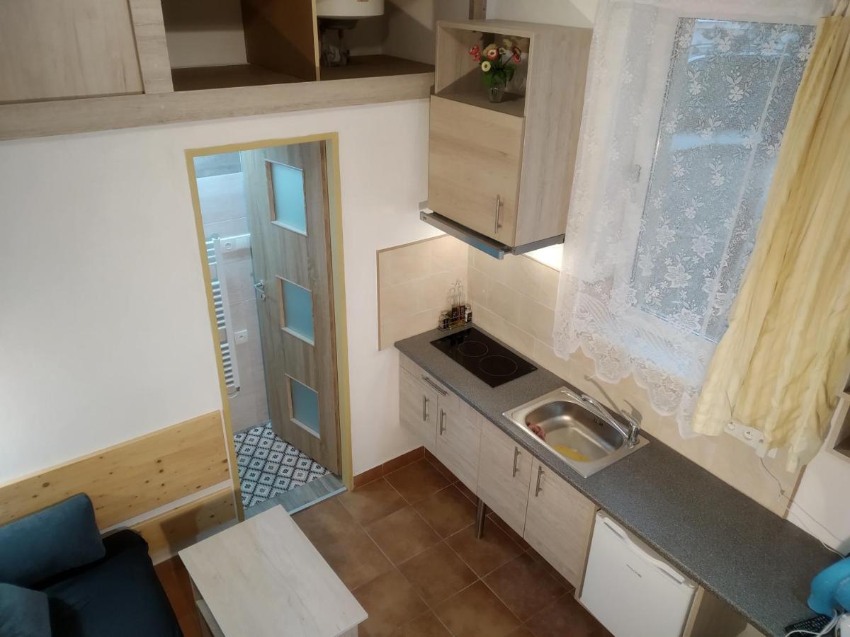 Minidomecek Appartement Znojmo Buitenkant foto